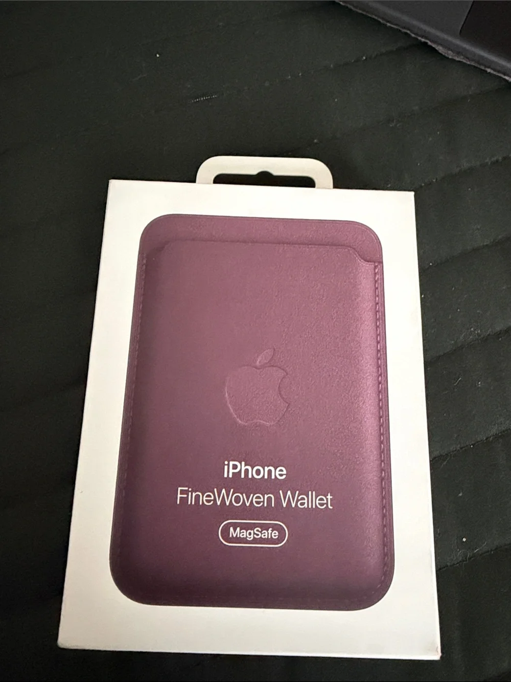 Apple FineWoven MagSafe Wallet - Plum **new never used**